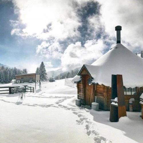 形容雪景很美的古诗句